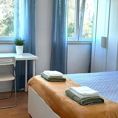 Vila Sao Martinho Homestay *